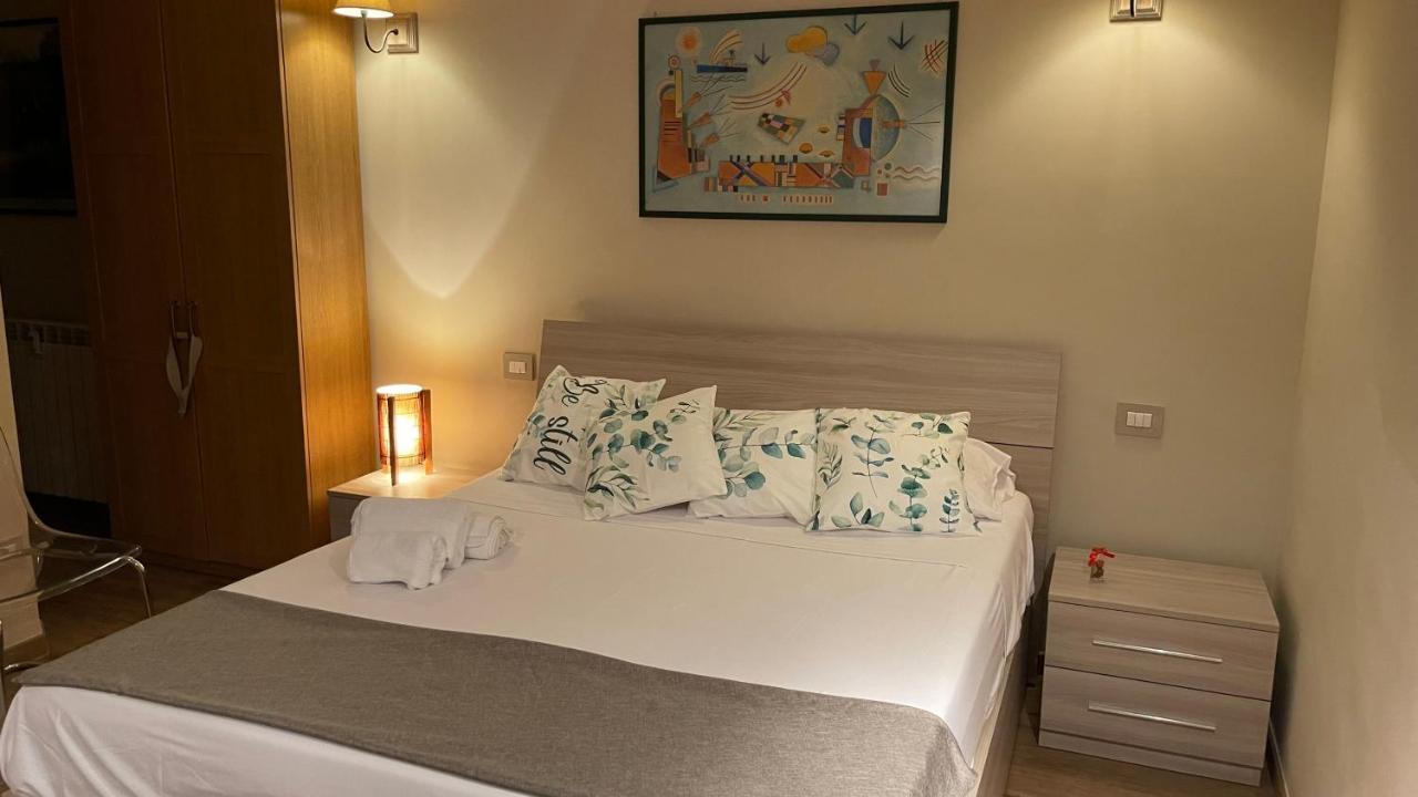 Frank Host Roma Lux , Metro A A 50 M, Simple Check-In Con Codice A Qualsiasi Orario Apartment Exterior foto
